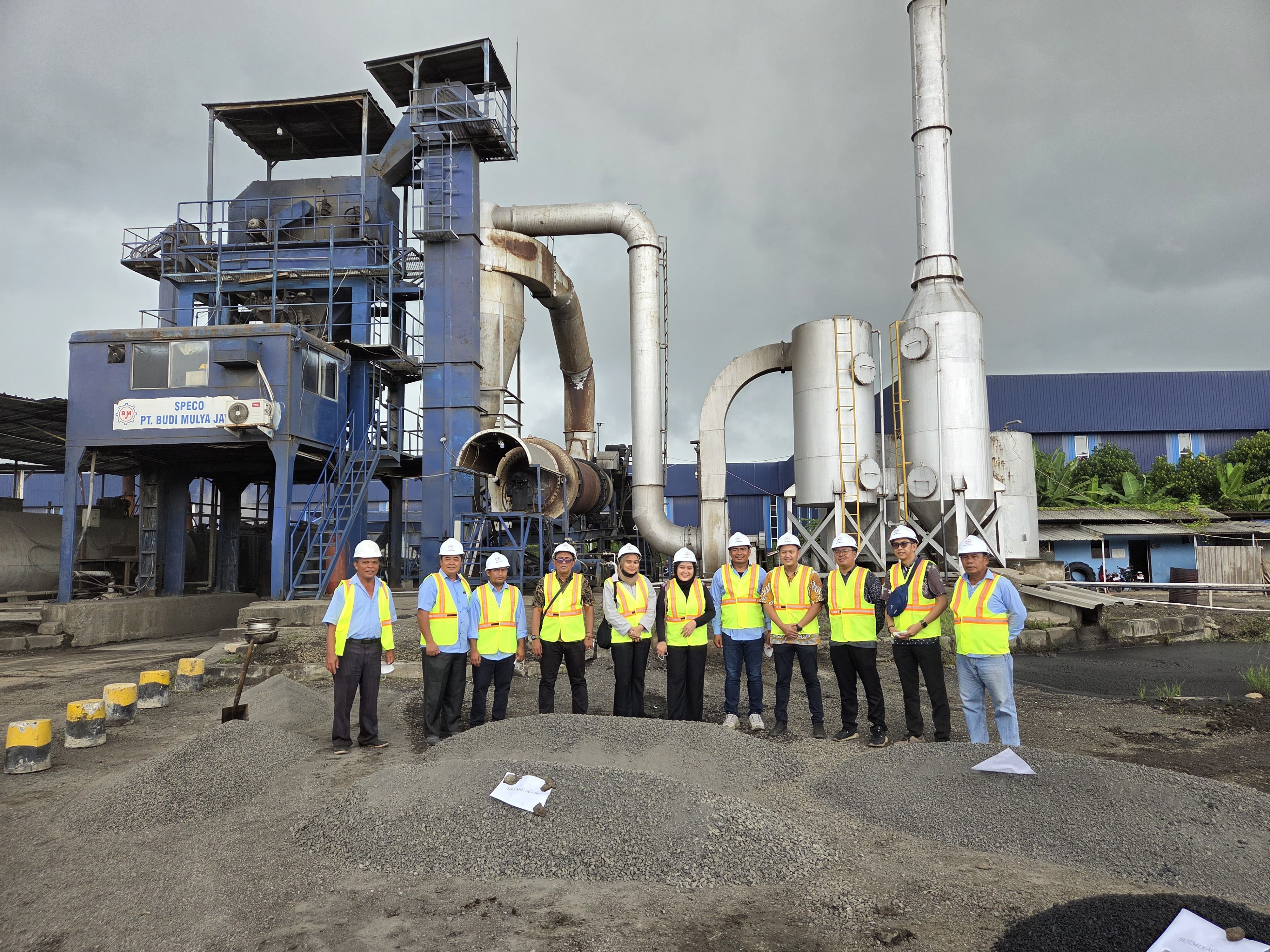 Tim / Workshop PT JUTA BERLIAN INDONESIA